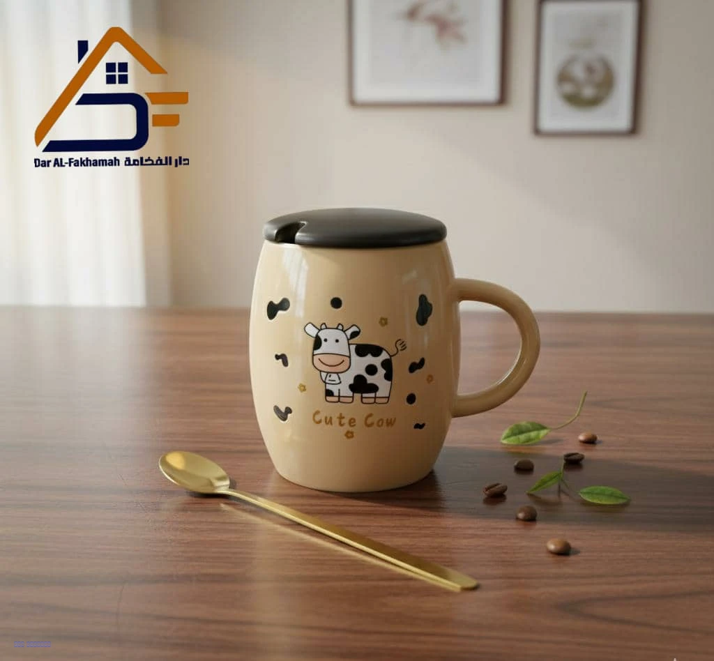 مج سيراميك بتصميم بقرة لطيفة – مع الغطاء والملعقة